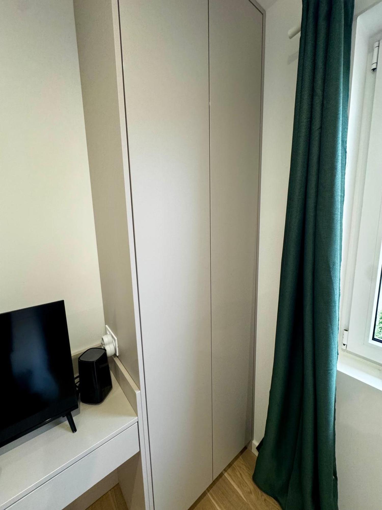 Chambre Privee Climatisee Avec Salle De Bains Partagee-Le Sapin Genay (Rhone) מראה חיצוני תמונה
